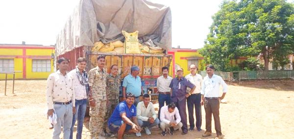 अवैध खाद-बीज भंडारण  और विक्रय पर कार्रवाई
