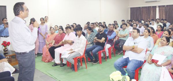 युगांतर में सीबीएसई 10वीं- 12वीं के टॉपर सम्मानित