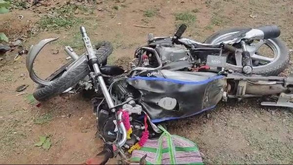 ट्रक ने बाइक सवार को कुचला, मौत
