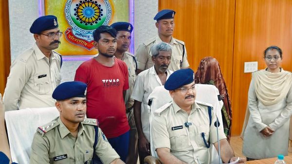 शराबी बेटे की हत्या में माँ-बाप ने छोटे बेटे का दिया साथ
