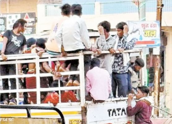 मालवाहक में सफर, हफ्तेभर में 4 मौतें