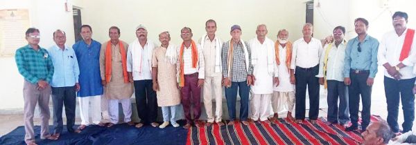 मोक्षधाम सांकरदाहरा में जिला सेन समाज की बैठक 
