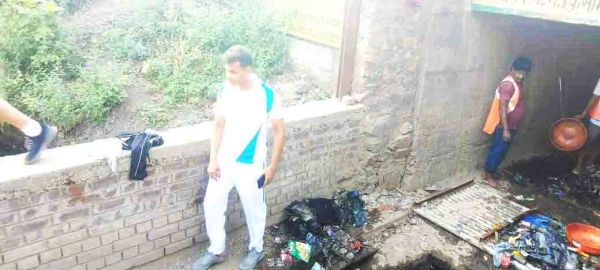 आयुक्त ने किया अंडरब्रिज सफाई का निरीक्षण 