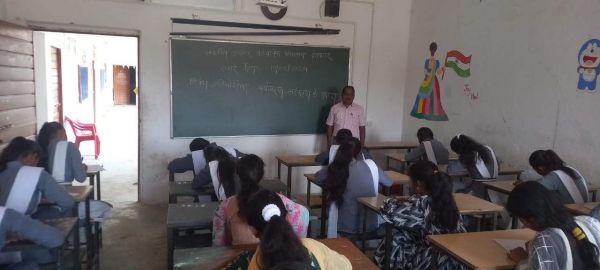 देवनगर स्कूल में समर कैम्प