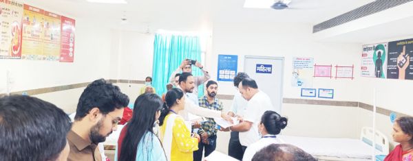 कलेक्टर ने अस्पताल -दफ्तरों का किया निरीक्षण 