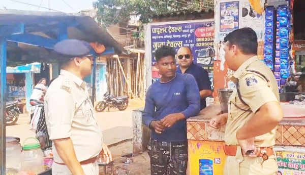 सार्वजनिक स्थानों पर धूम्रपान और नाबालिग को बेचने पर होगी कार्रवाई