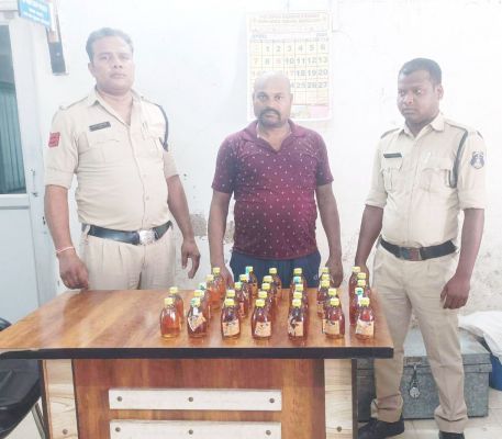 अवैध शराब बिक्री, आरोपी पकड़ाया