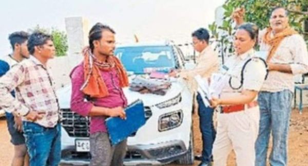 बगैर फिटनेस व तिरपाल लगे वाहन जब्त