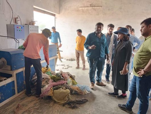 गंदगी, तीन सचिवों पर जुर्माना