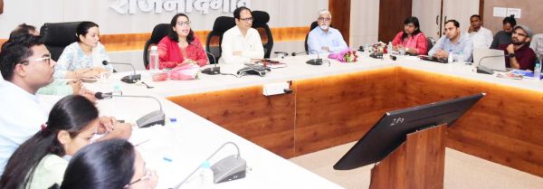 कुपोषण मुक्ति व स्वास्थ्य स्तर में सुधार के लिए दिल से काम करने की जरूरत