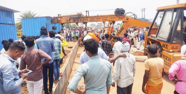 अवैध कब्जे पर प्रशासन ने चलाया बुलडोजर