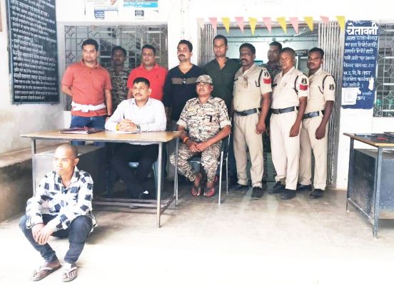पत्नी की हत्या, अपराध छिपाने गढ़ी झूठी कहानी