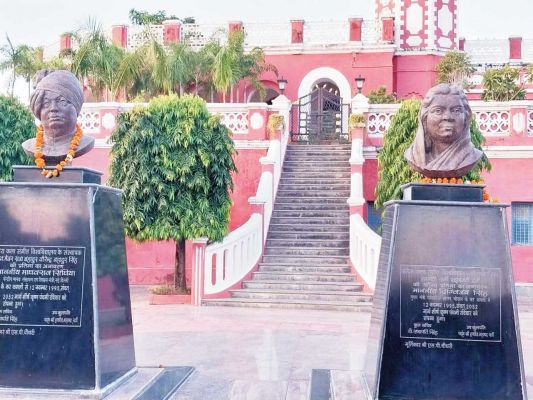 विवादों के घेरे में संगीत विवि की कुलपति