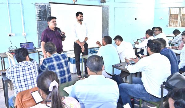 गणना पर्यवेक्षक-सहायक व माइक्रो आब्जर्वर को प्रशिक्षण