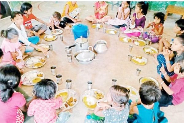 1100 आंगनबाड़ी केंद्रों को तुरंत बंद किया जाए, भीषण गर्मी से सब बेहाल