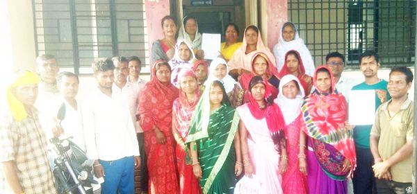 लो वोल्टेज की विकराल समस्या से जूझ रहे ग्रामीण