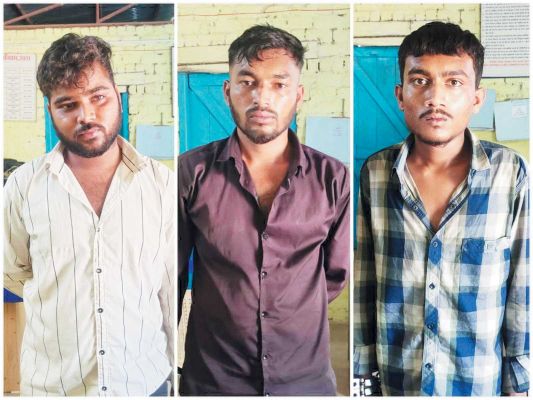 घूरकर देखने पर पिकअप चालक की हत्या, 3 गिरफ्तार