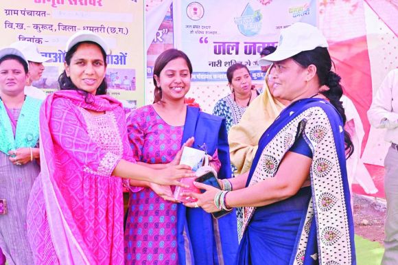 मुड़ा तालाब अब बनेगा अमृत सरोवर