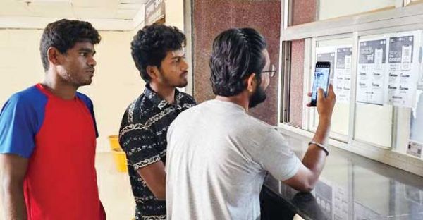 महारानी अस्पताल के साथ ही मेकाज में ओपीडी पर्ची के लिए अब लाइन लगाने की जरूरत नहीं