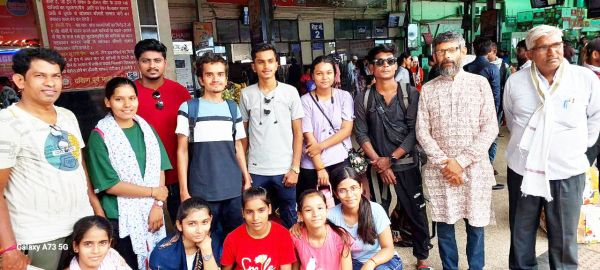 नेशनल थियेटर फेस्टिवल में भाग लेने कलाकार शिमला रवाना