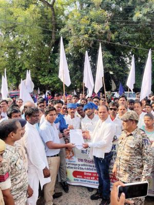 जैतखाम को क्षतिग्रस्त करने वालों पर कार्रवाई की मांग