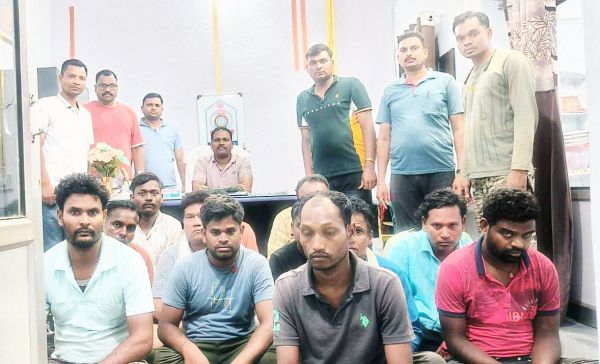  नदी किनारे जुआ खेलते  13 पकड़ाए, नगदी जब्त