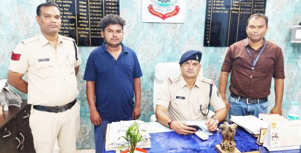 डांस टीचर खुदकुशी, फरार आरोपी माह भर बाद ओडिशा से बंदी