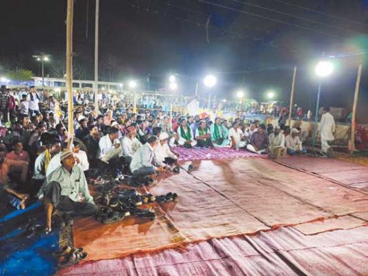  बाबा जामाशाह रह. अलै. के मजार शरीफ में कव्वाली