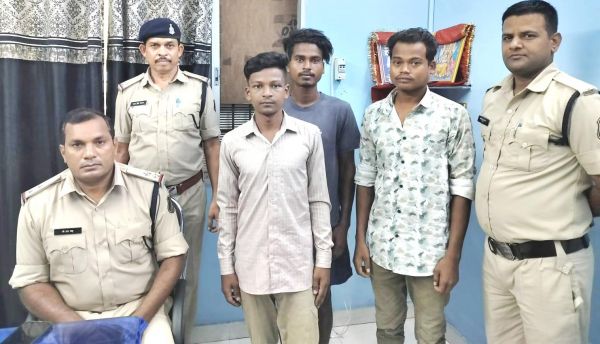 बुजुर्ग का रास्ता रोककर मारपीट, लूटपाट करने वाले 3 गिरफ्तार