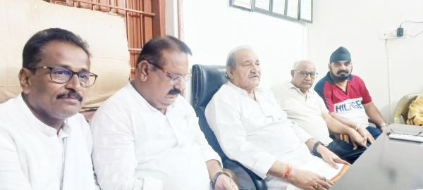 महानदी में चेन माउंटेड तले युवक की मौत, भडक़े पूर्व पीसीसी चीफ 
