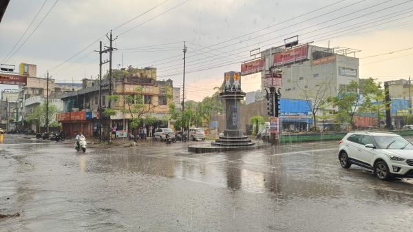 प्री-मानसून की बौछार से गर्मी से मिली राहत