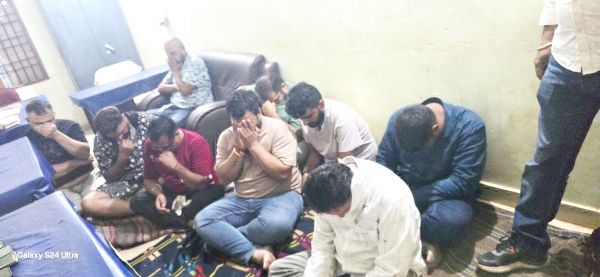 9 जुआरी गिरफ्तार,  साढ़े 6 लाख जब्त