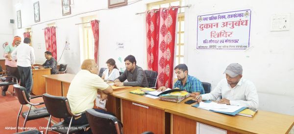 शिविर में 14 दुकानों का अनुबंध