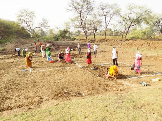 मनरेगा के जरिए मजदूरों को रोजगार के अवसर