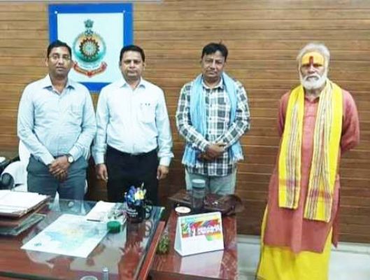 एएसपी से मिले सहारा पीडि़त, दोषियों की जल्द गिरफ्तारी की मांग 