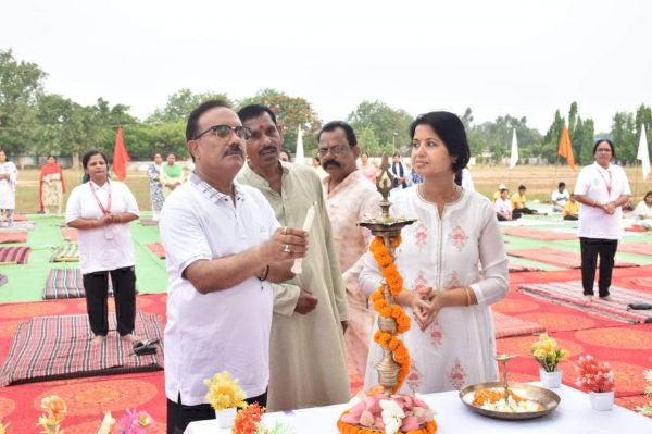 एस.ई.सी.एल. भटगांव में मना अंतरराष्ट्रीय योग दिवस