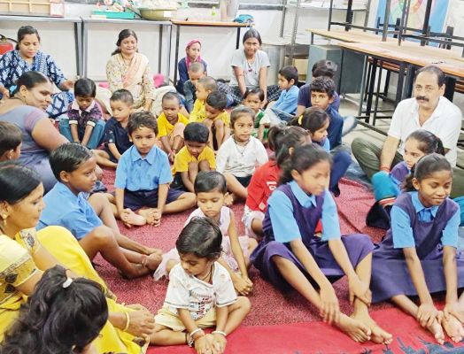 विश्व योग दिवस: योगासन के लाभ, शाकाहारी आहार और स्वस्थ जीवन शैली के महत्व को बताया गया