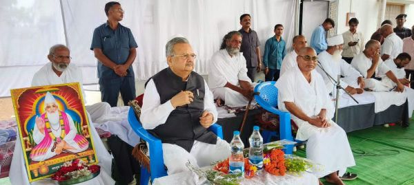 सदगुरु कबीर साहेब जयंती महोत्सव में शामिल हुए रमन