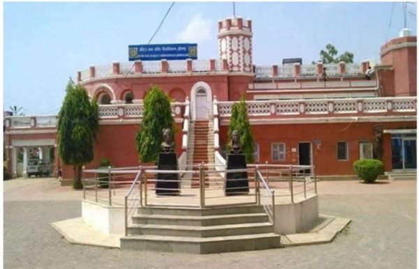 गैर शिक्षक कर्मचारी संघ ने अध्यक्ष के बयान का किया खंडन