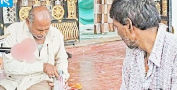 किसानों के साथ 40 लाख की धोखाधड़ी  मृतक को भी दिया 2.50 लाख का लोन