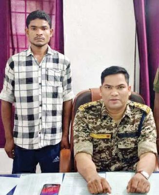 ईनामी नक्सली गिरफ्तार