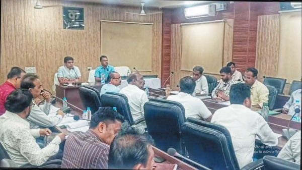 सहकारिता सचिव ने की मक्का प्रसंस्करण संयंत्र के प्रगति की समीक्षा