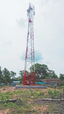  धुर नक्सल प्रभावित परिया में मोबाइल नेटवर्क शुरू