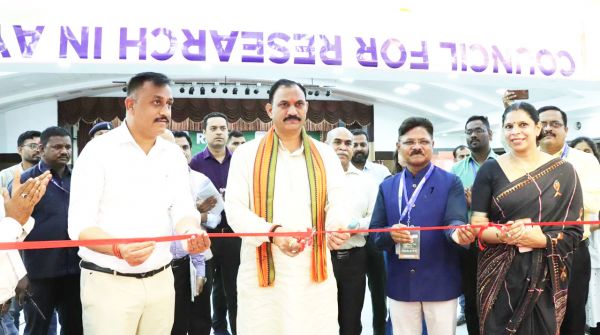 भारत से निकल कर पूरी दुनिया में पहुंच  रहा है आयुर्वेद-श्याम बिहारी