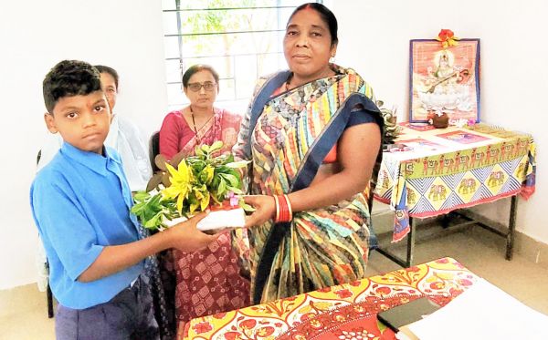 जिले भर के स्कूलों में मनाया शाला प्रवेश उत्सव