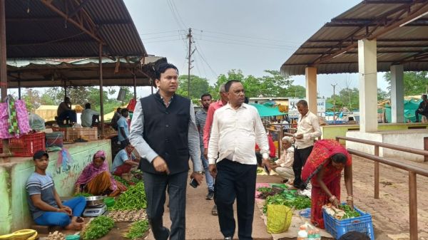 साफ-सफाई, ड्रेनेज और यातायात व्यवस्था सुधारने निर्देश