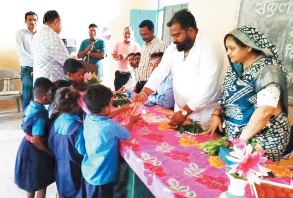 सत्यनगर में संकुल स्तरीय शाला प्रवेश उत्सव
