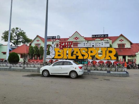 रेलवे ने पूरे परिक्षेत्र को बनाया नो पार्किंग जोन, भारी जुर्माने का प्रावधान-लोग होंगे परेशान