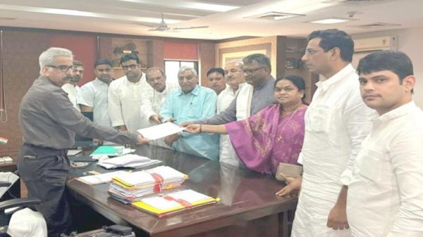 डीजीपी से मिला कांग्रेस का प्रतिनिधिमंडल