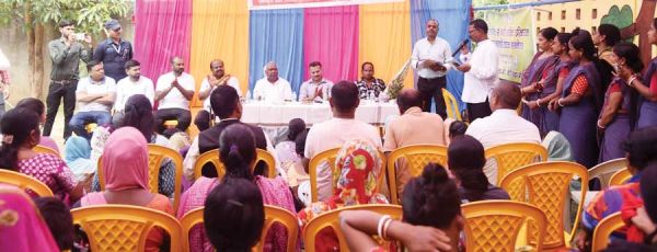 जल शक्ति से नारी शक्ति अभियान:  सांसद ने महिलाओं को जल संरक्षण उपायों के प्रति किया जागरूक